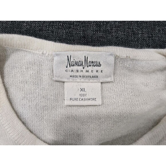 Neiman Marcus Cashmere Womens Sweater Size XL Cream Color 100% Cashmere - Picture 5 of 6